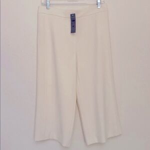 NWT Ann Taylor Cream Wide Leg Capri Pants